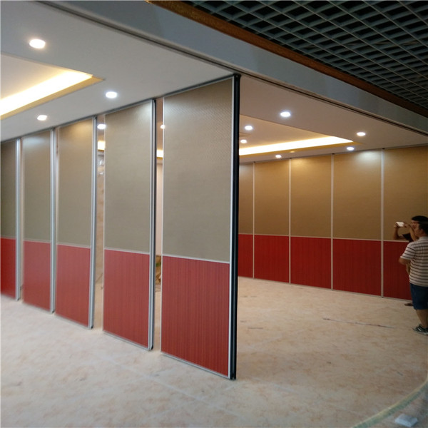 舞蹈室镜面活动隔断